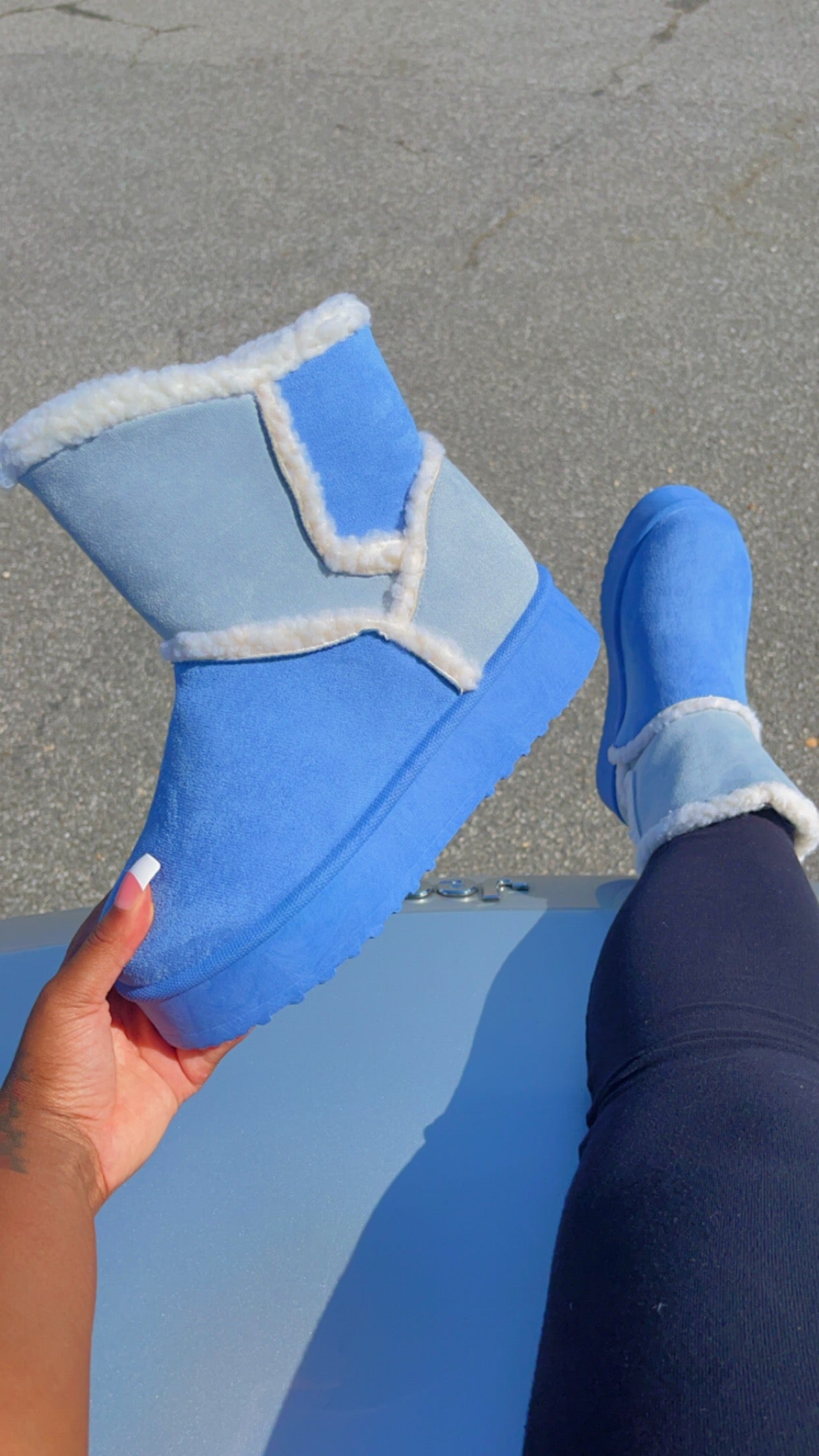 $10 SALE - Blue Snow boot-11