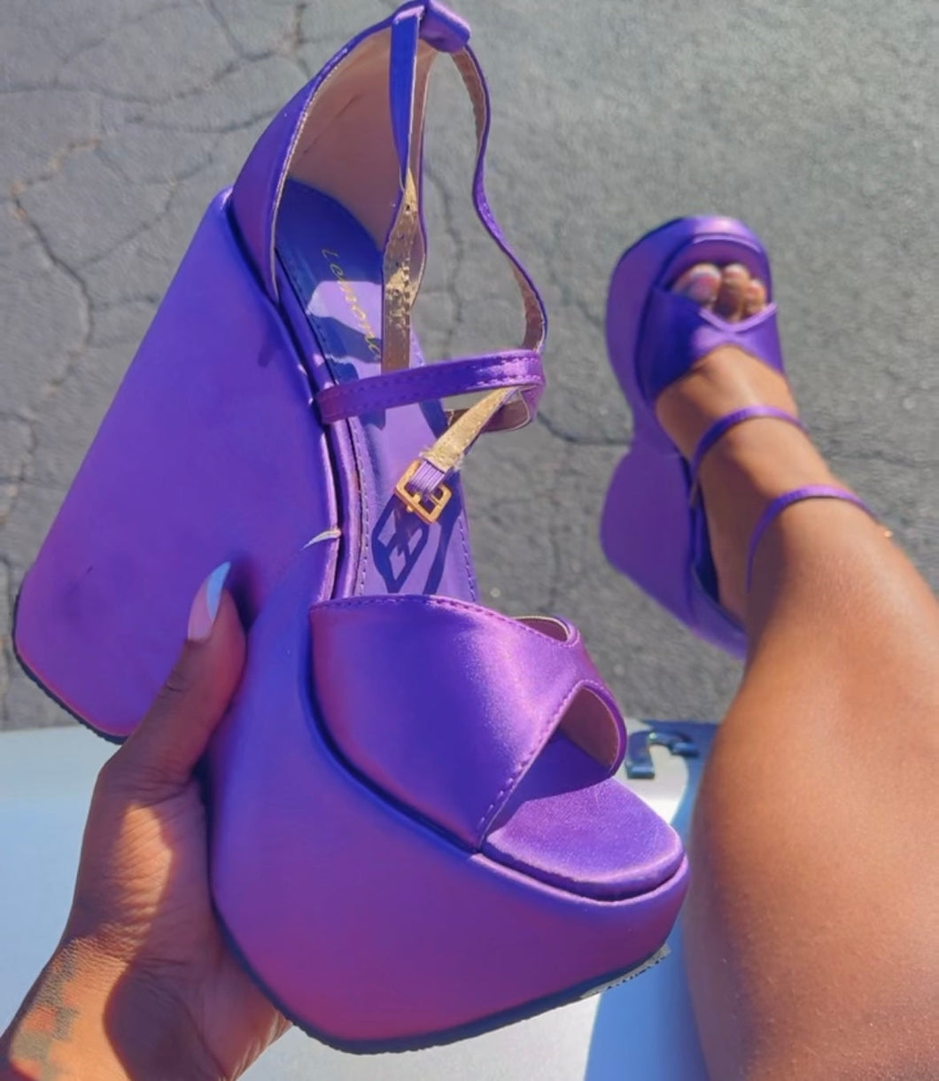 Carrio in Purple SIZE 6.5